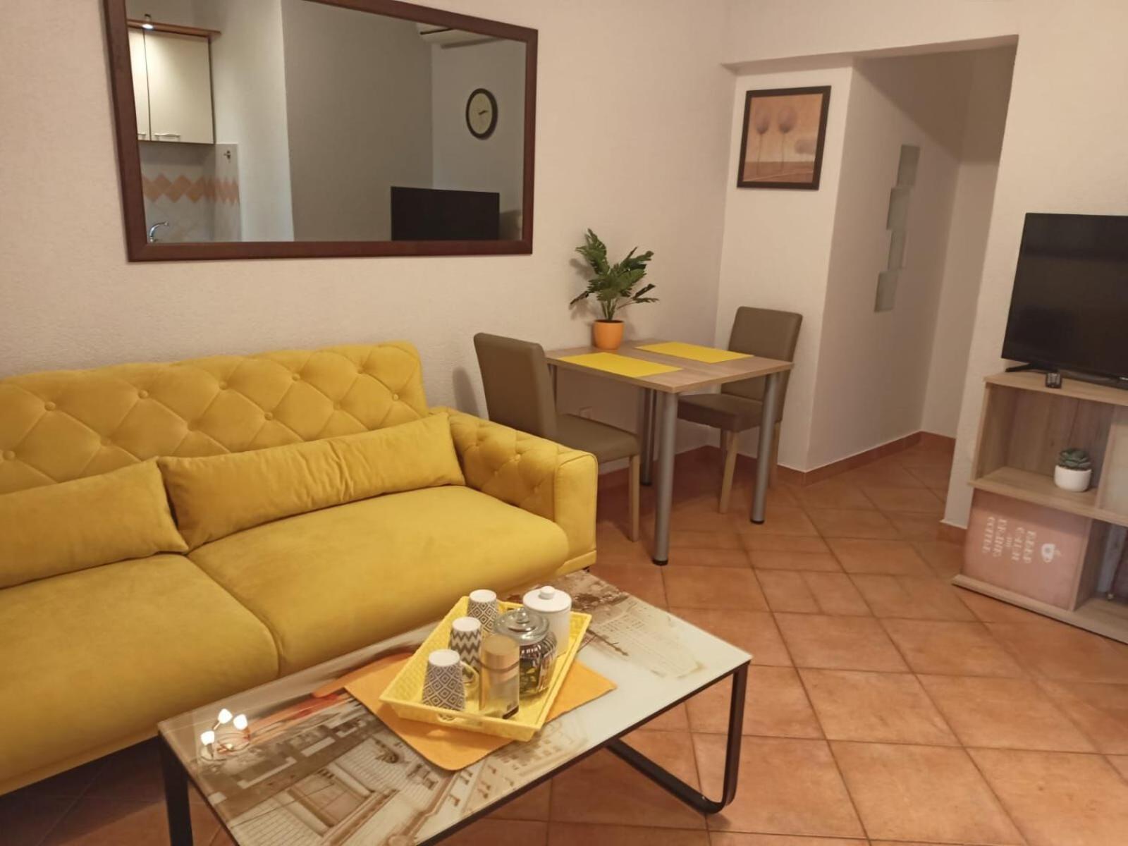 Apartment Piveta Трогир Экстерьер фото